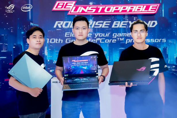 [PR] ASUS ROG giới thiệu laptop chơi game ROG Zephyrus Duo 15 cùng dải sản phẩm sử dụng CPU Intel® Core™ thế hệ 10 tại sự kiện RISE BEYOND - Image 1